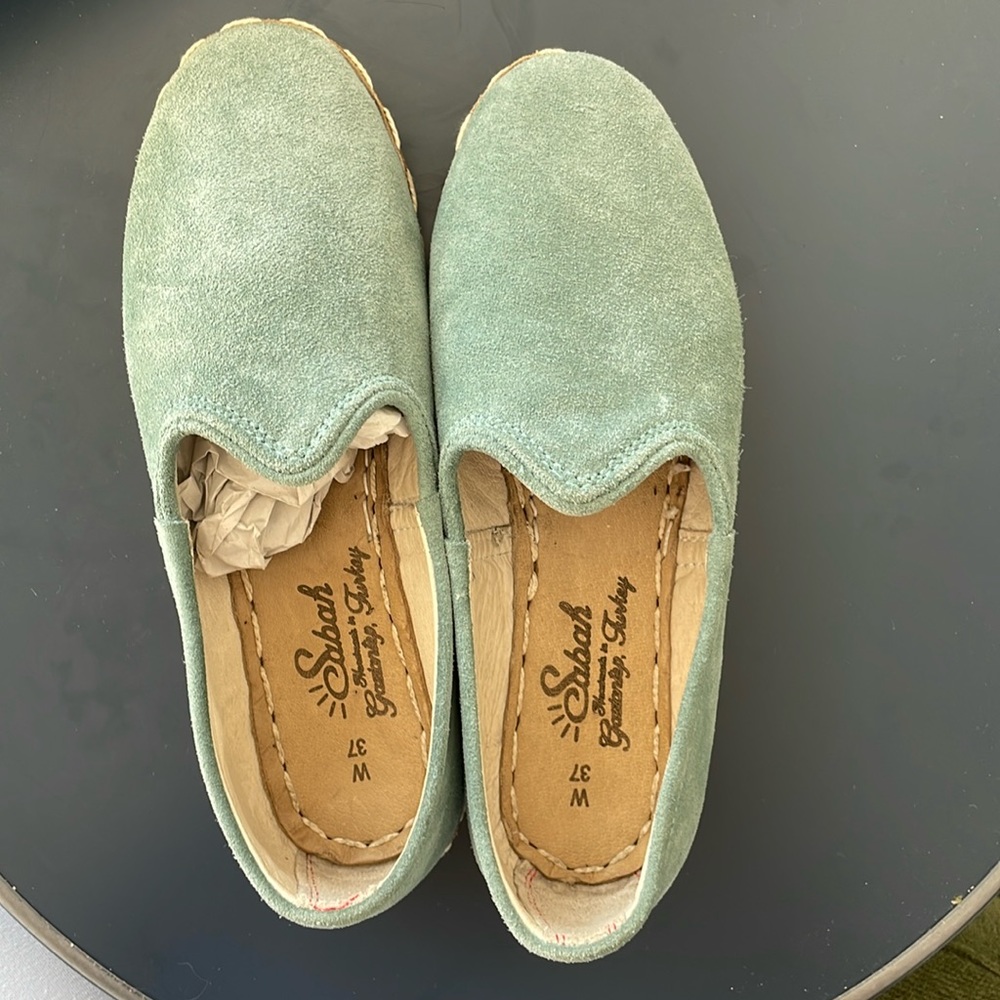 Sabah sage women’s shoes in size 37. Completely new.